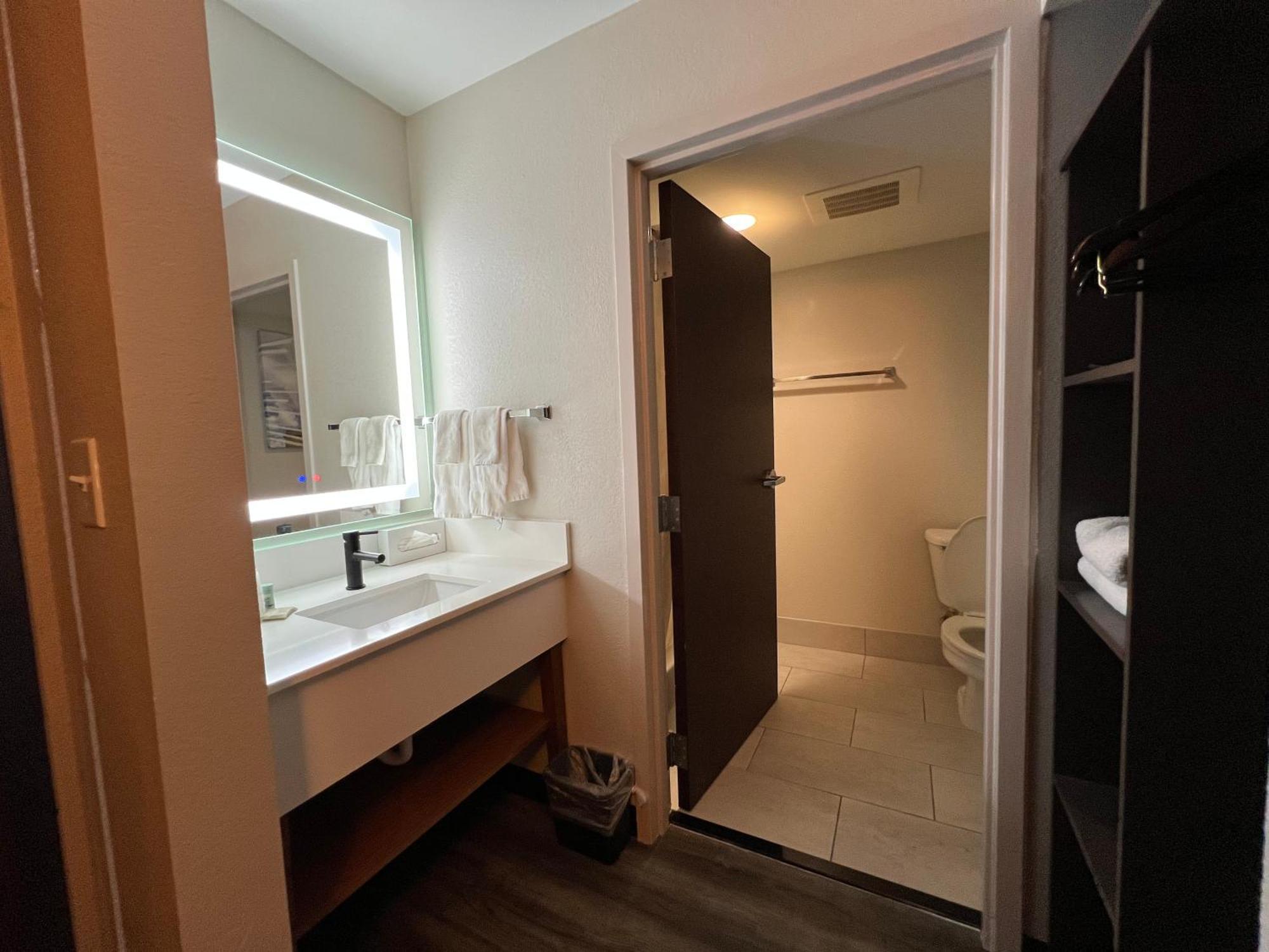 Country Inn & Suites By Radisson, Lsu - Medical Corridor Baton Rouge Buitenkant foto